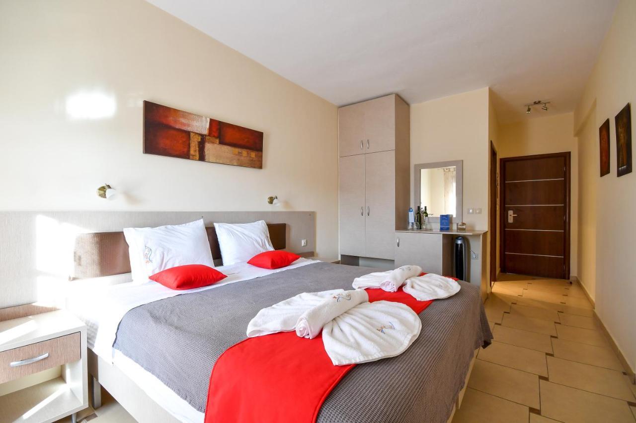 Otel Avra
